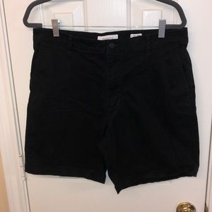 Gently Used Urban Outfitters Black Shorts sz 34